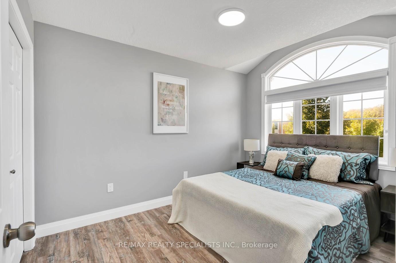 Photo 28 of 92 Pebblecreek Drive, Kitchener, Grand River South — HOMEH