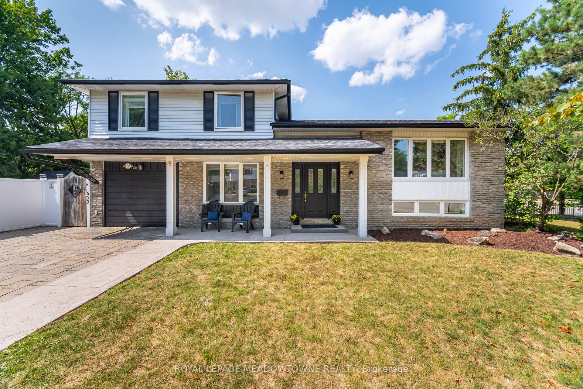 Photo 2 of 653 Joyce Boulevard, Milton, Dorset Park — HOMEH