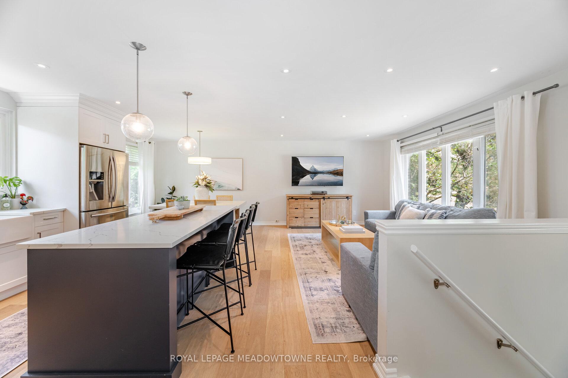Photo 5 of 653 Joyce Boulevard, Milton, Dorset Park — HOMEH