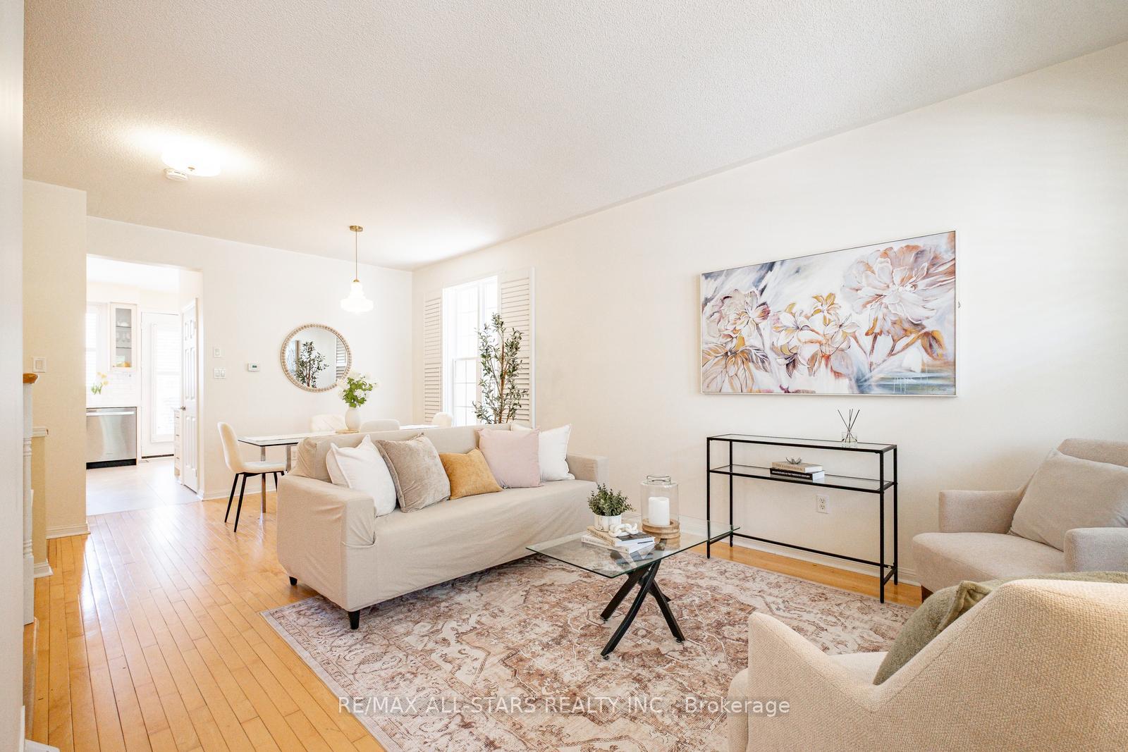 Photo 7 of 107 White's Hill Avenue, Markham, Cornell — HOMEH