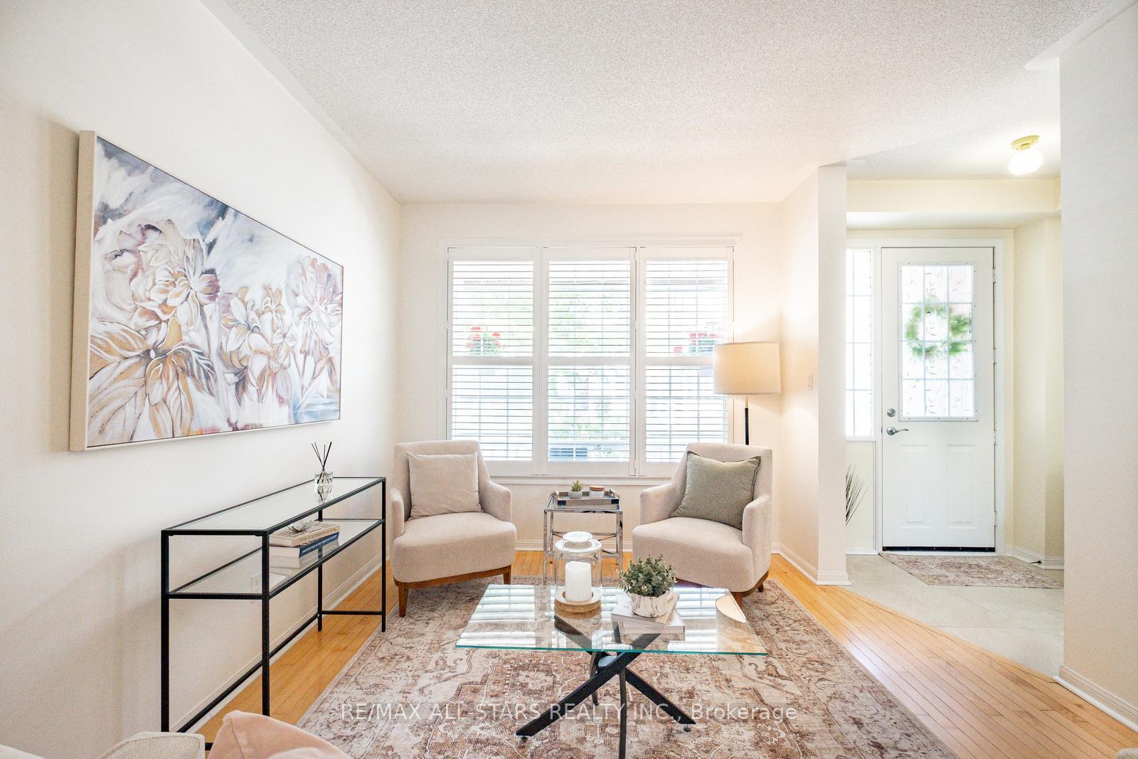 Photo 9 of 107 White's Hill Avenue, Markham, Cornell — HOMEH