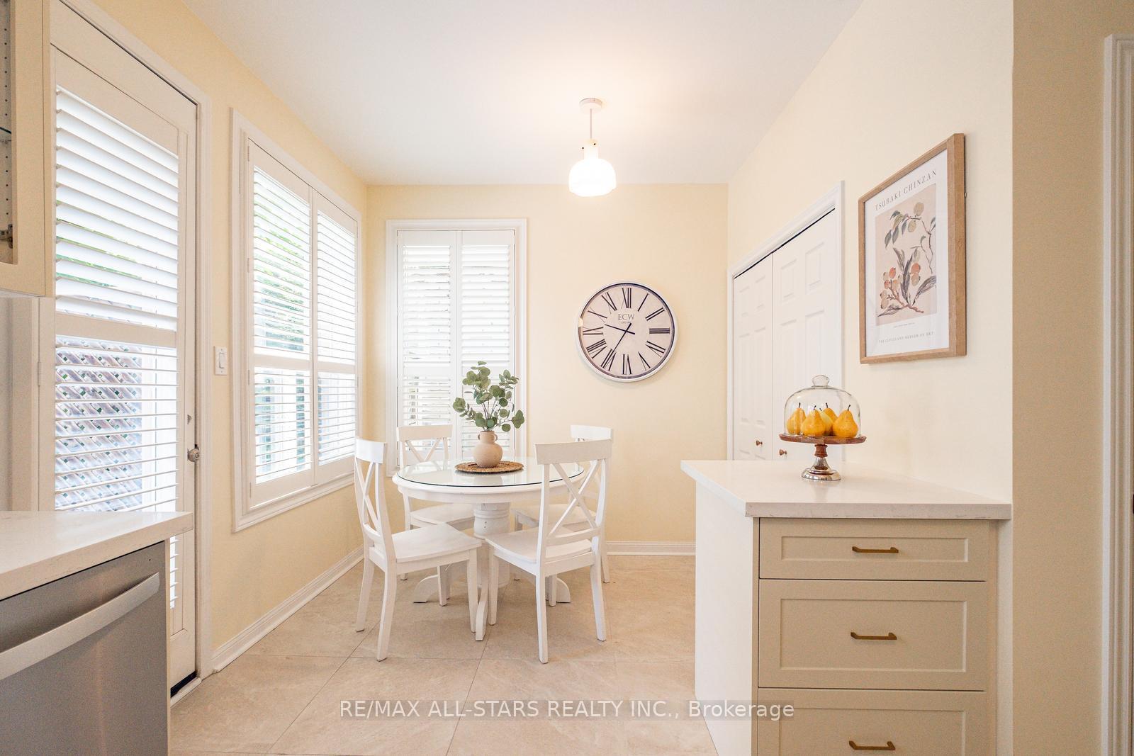 Photo 15 of 107 White's Hill Avenue, Markham, Cornell — HOMEH