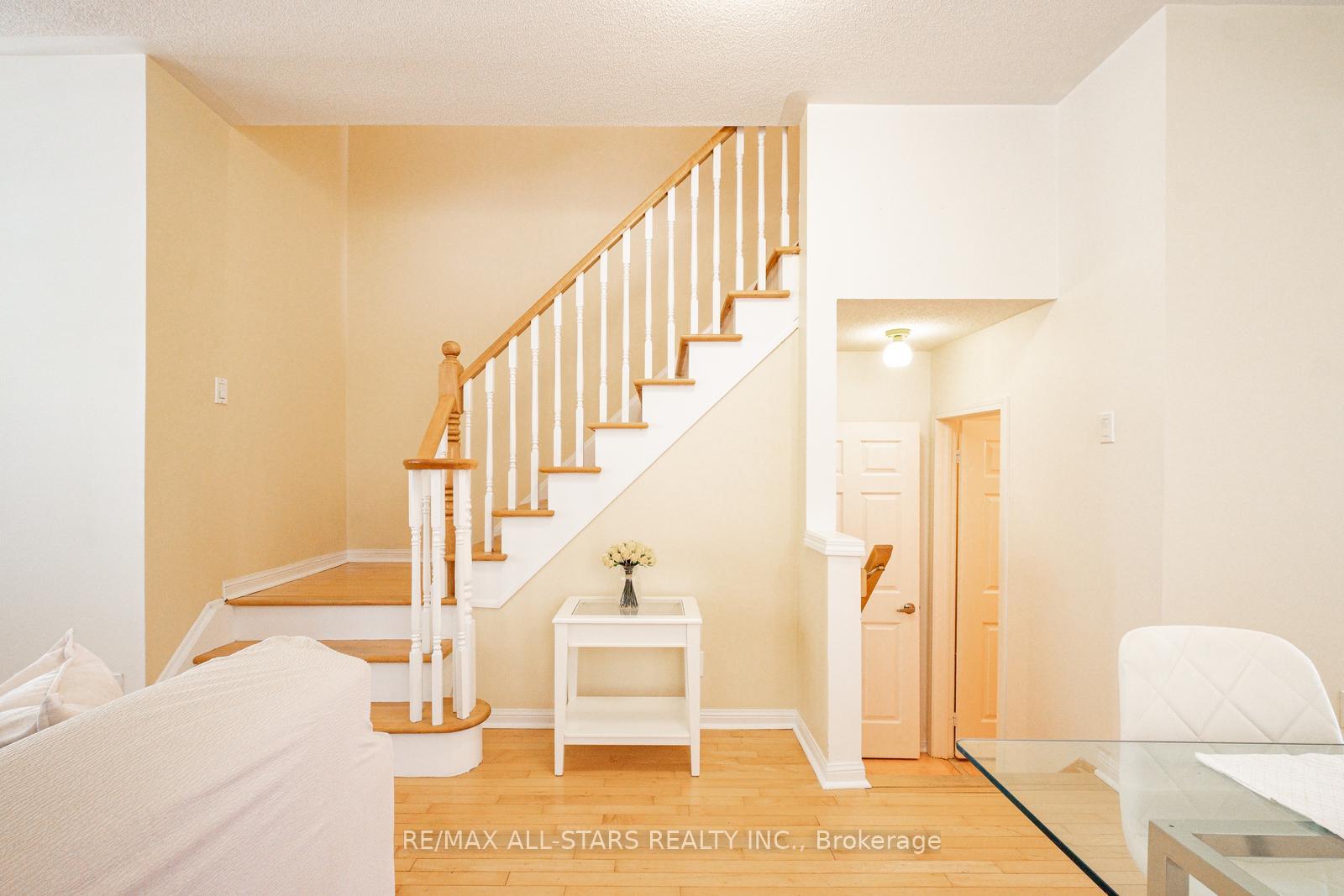 Photo 21 of 107 White's Hill Avenue, Markham, Cornell — HOMEH