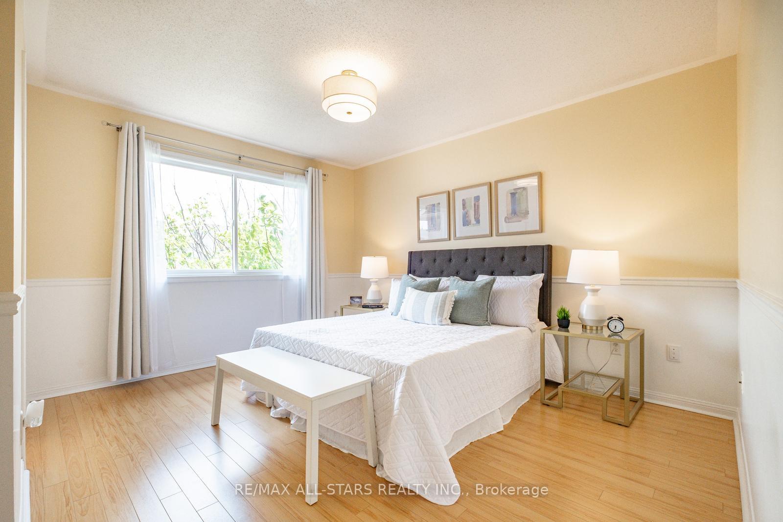 Photo 23 of 107 White's Hill Avenue, Markham, Cornell — HOMEH