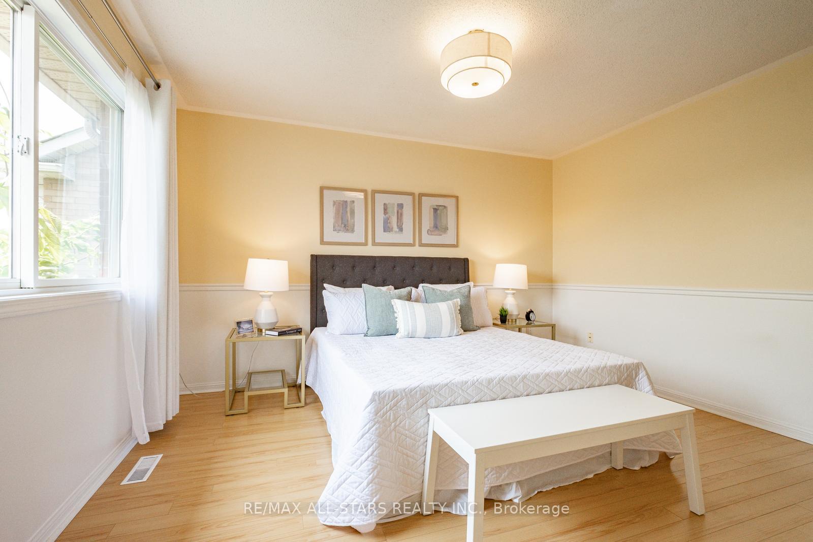 Photo 24 of 107 White's Hill Avenue, Markham, Cornell — HOMEH