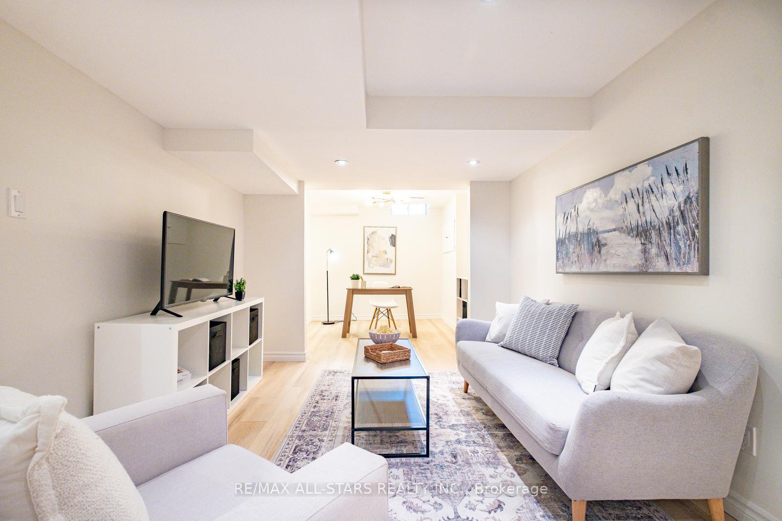 Photo 36 of 107 White's Hill Avenue, Markham, Cornell — HOMEH