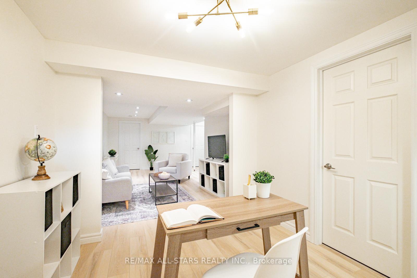 Photo 40 of 107 White's Hill Avenue, Markham, Cornell — HOMEH