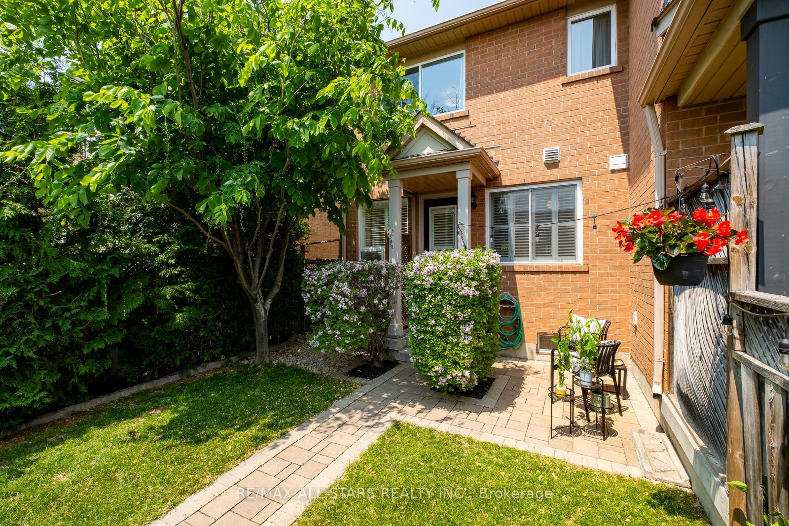 Photo 41 of 107 White's Hill Avenue, Markham, Cornell — HOMEH