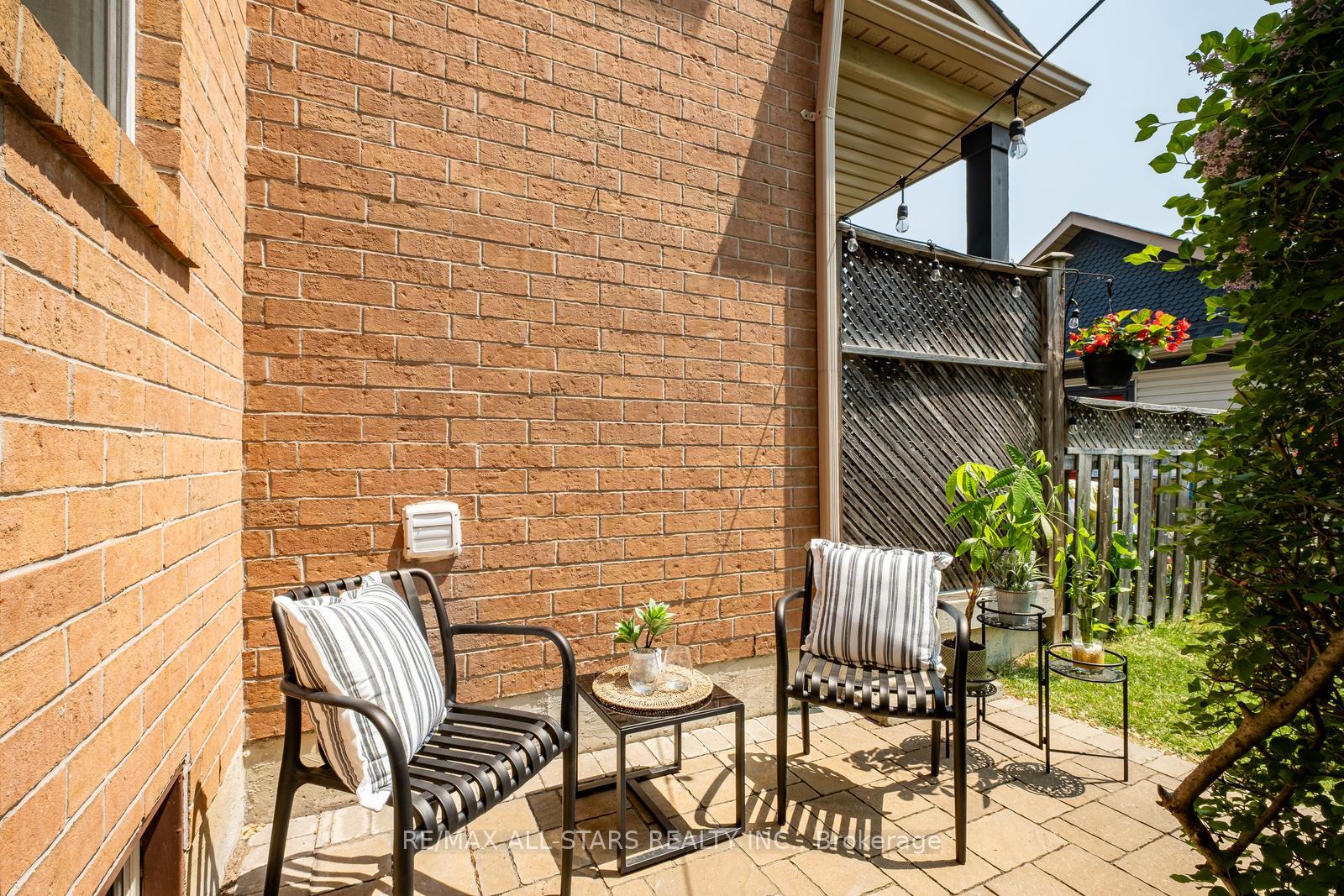 Photo 43 of 107 White's Hill Avenue, Markham, Cornell — HOMEH