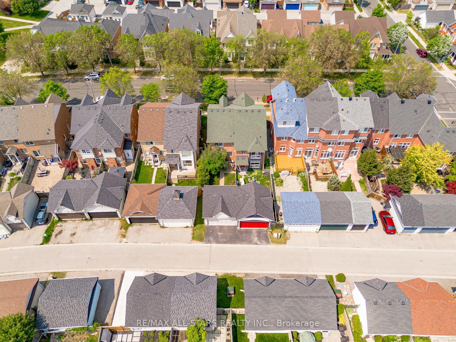 Photo 46 of 107 White's Hill Avenue, Markham, Cornell — HOMEH