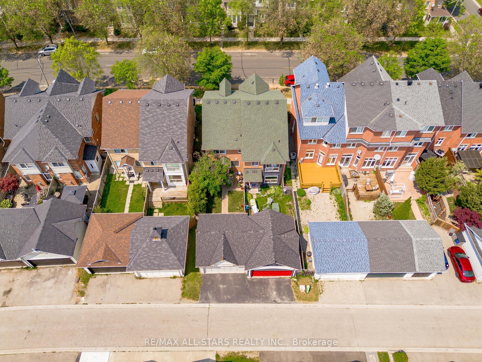 Photo 47 of 107 White's Hill Avenue, Markham, Cornell — HOMEH