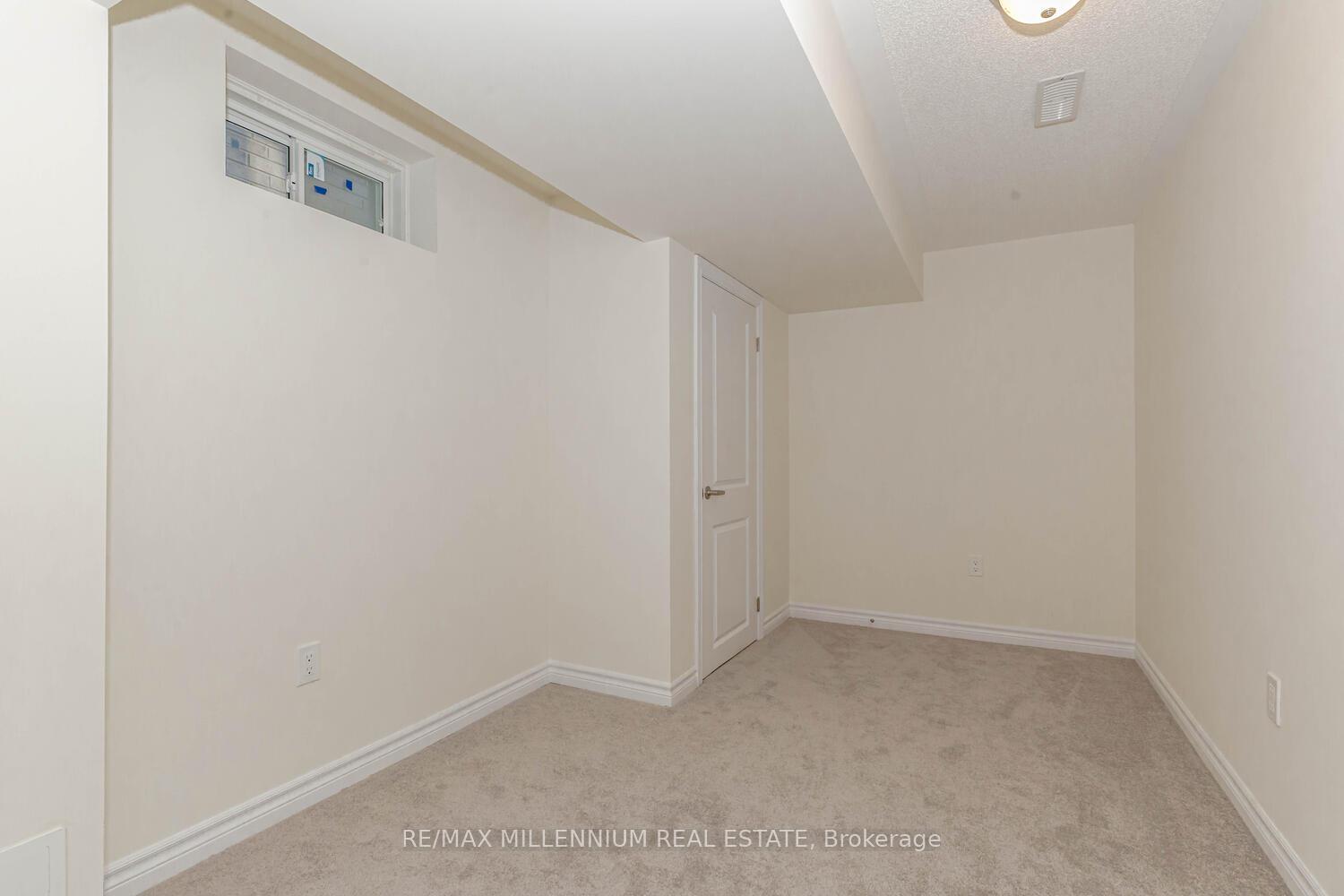 Photo 16 of 639 Bearberry Place, Milton, Cobban — HOMEH