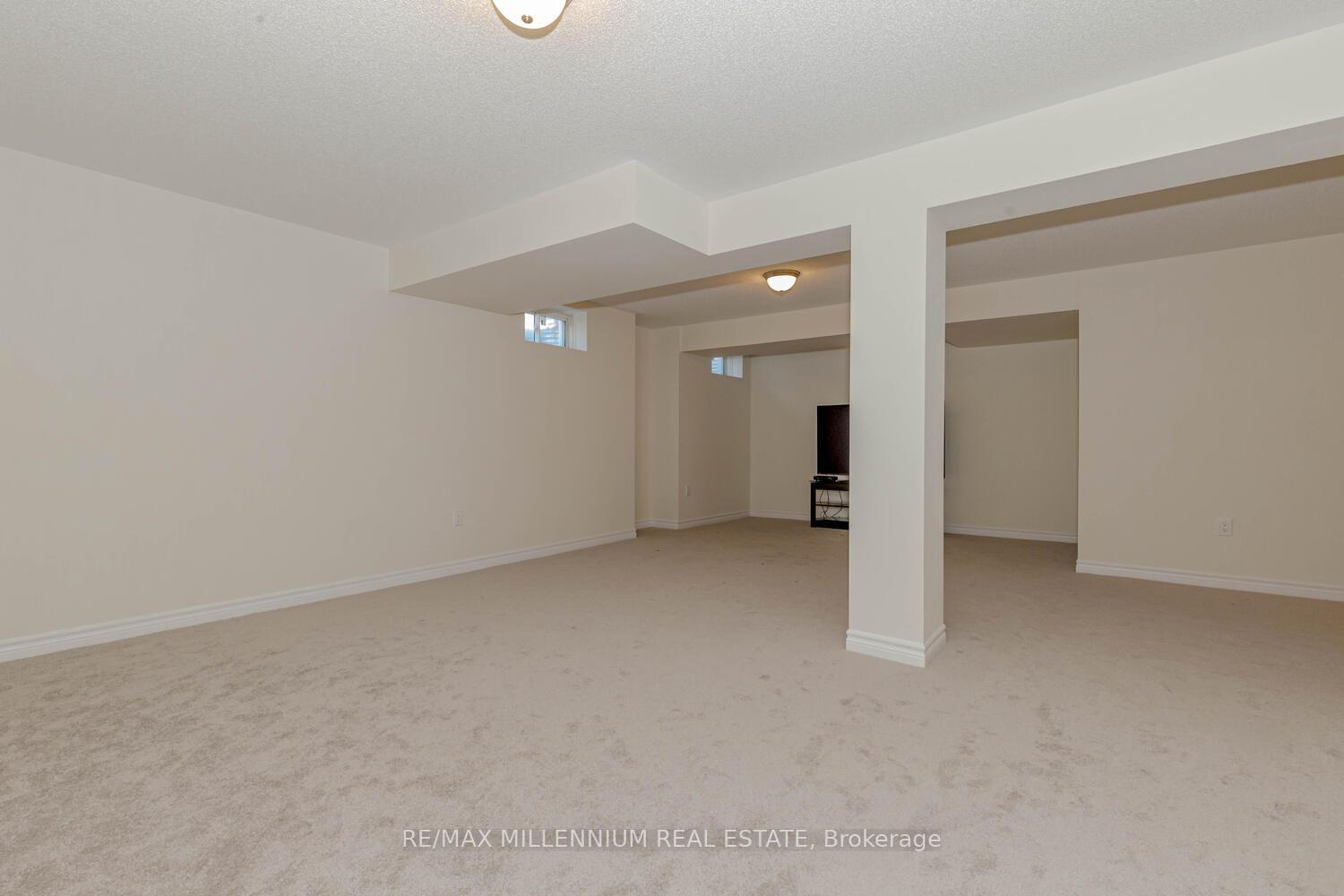 Photo 19 of 639 Bearberry Place, Milton, Cobban — HOMEH