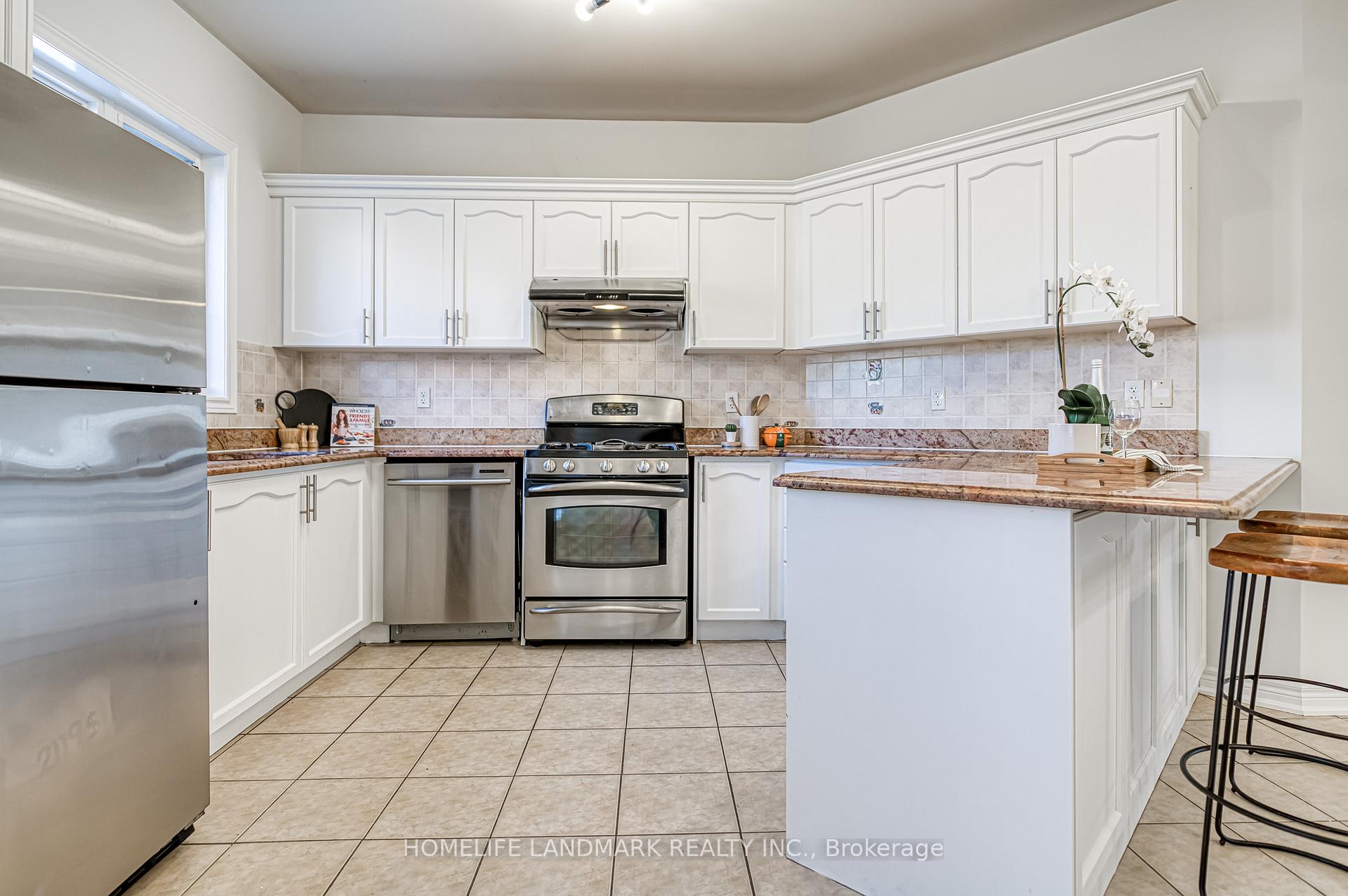 Photo 22 of Unit Main & 2nd, 5 Barter Street, Markham, Box Grove — HOMEH
