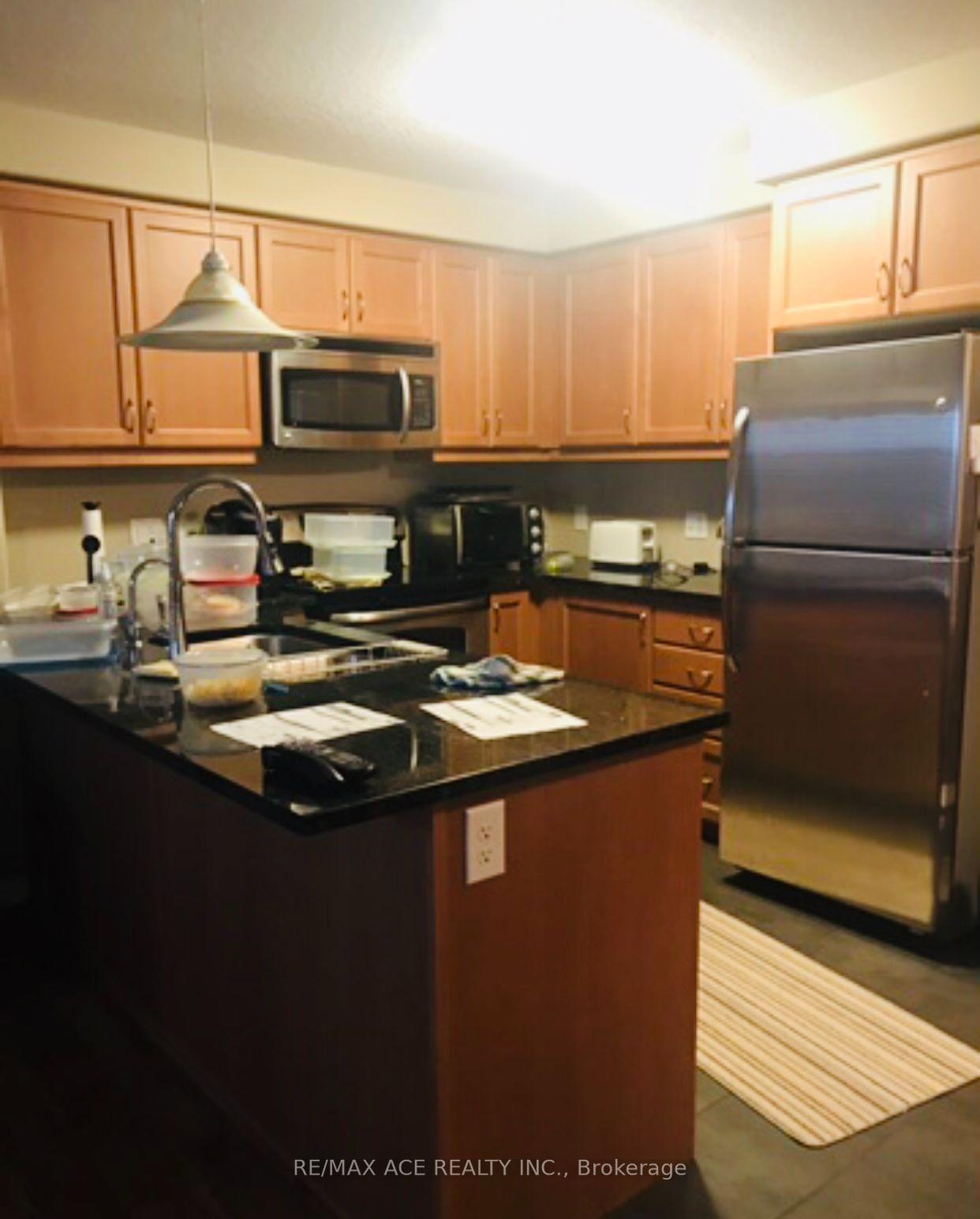 Photo 4 of 122 Rochefort Street, Kitchener — HOMEH