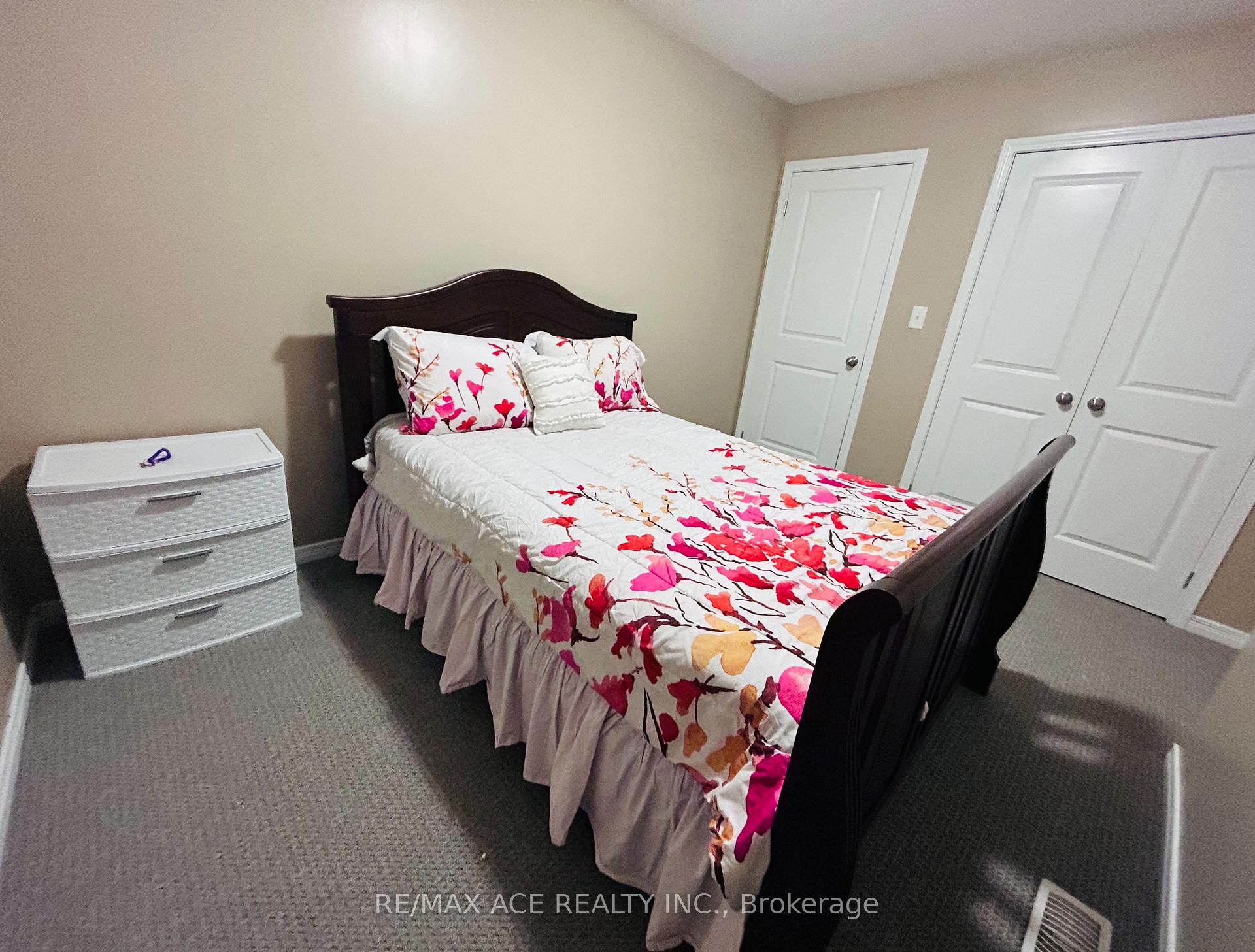 Photo 12 of 122 Rochefort Street, Kitchener — HOMEH