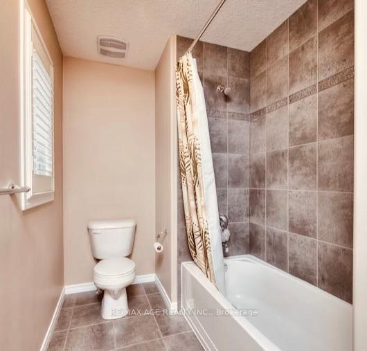 Photo 15 of 122 Rochefort Street, Kitchener — HOMEH