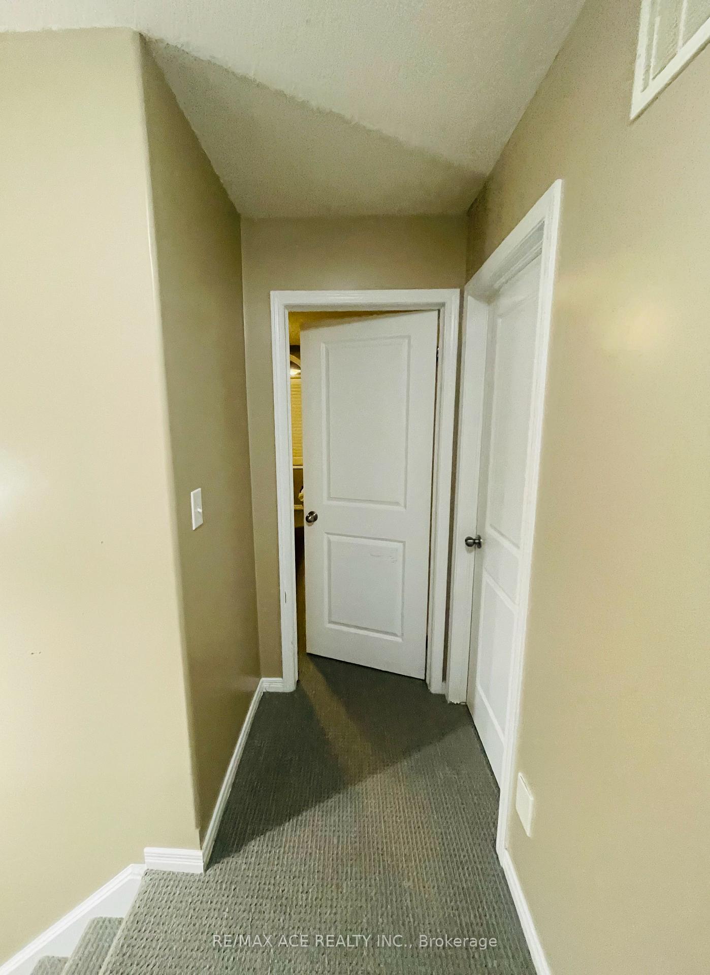 Photo 20 of 122 Rochefort Street, Kitchener — HOMEH