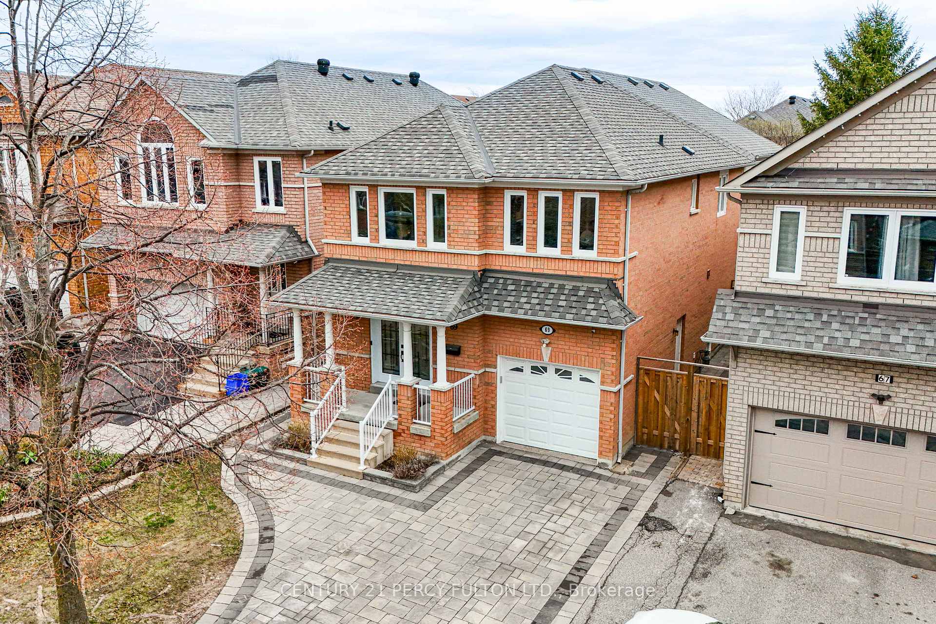 Photo 3 of 69 Ray Street, Markham, Village Green-South Unionville — HOMEH