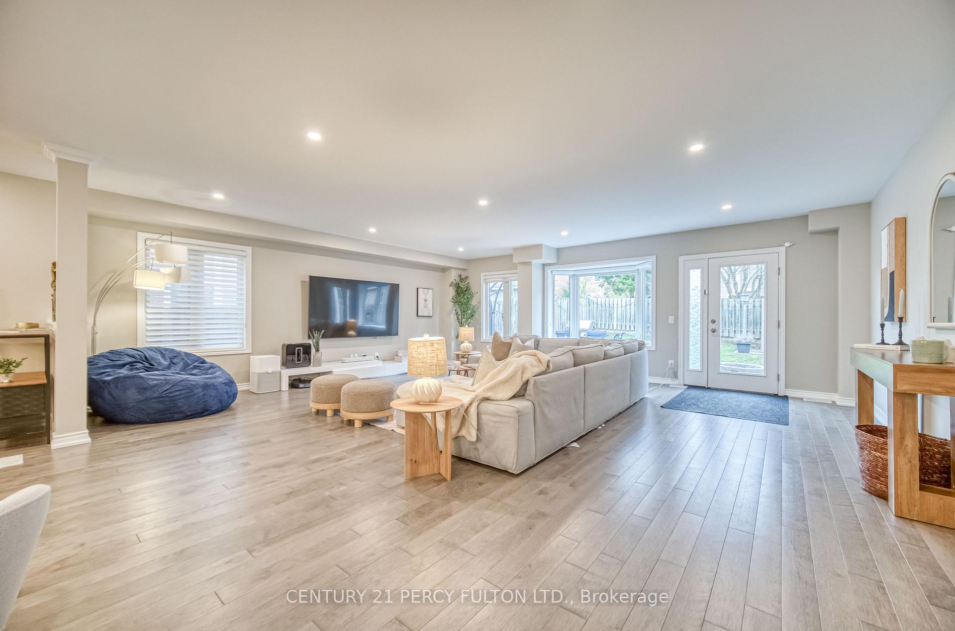 Photo 15 of 69 Ray Street, Markham, Village Green-South Unionville — HOMEH