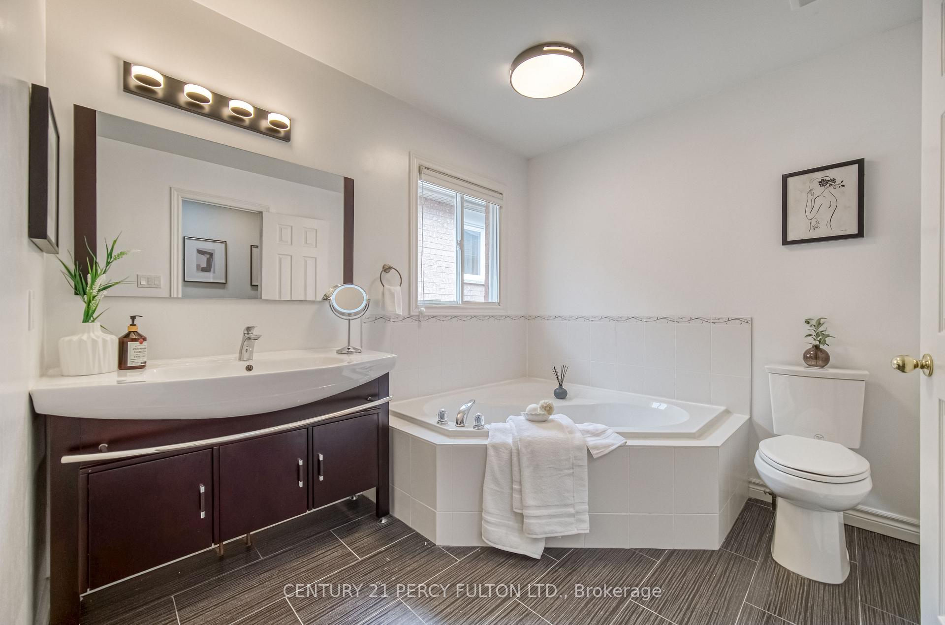Photo 26 of 69 Ray Street, Markham, Village Green-South Unionville — HOMEH