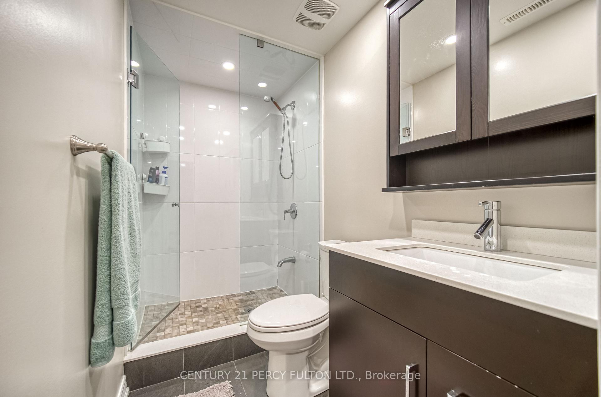 Photo 35 of 69 Ray Street, Markham, Village Green-South Unionville — HOMEH