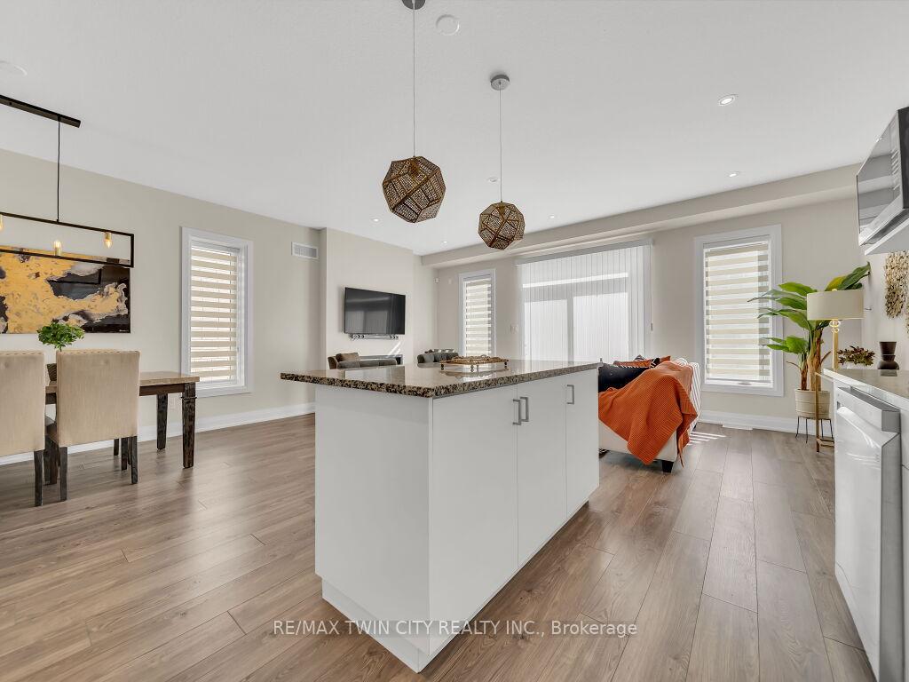 Photo 11 of 217 Sedgewood Street, Kitchener — HOMEH