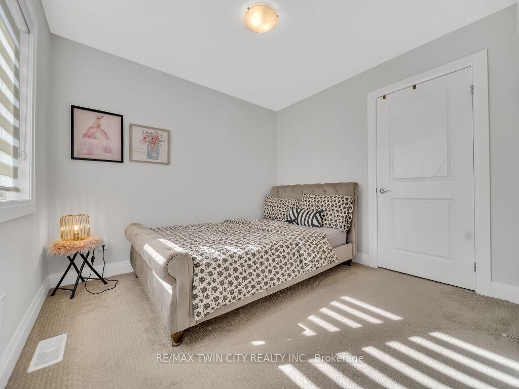 Photo 21 of 217 Sedgewood Street, Kitchener — HOMEH