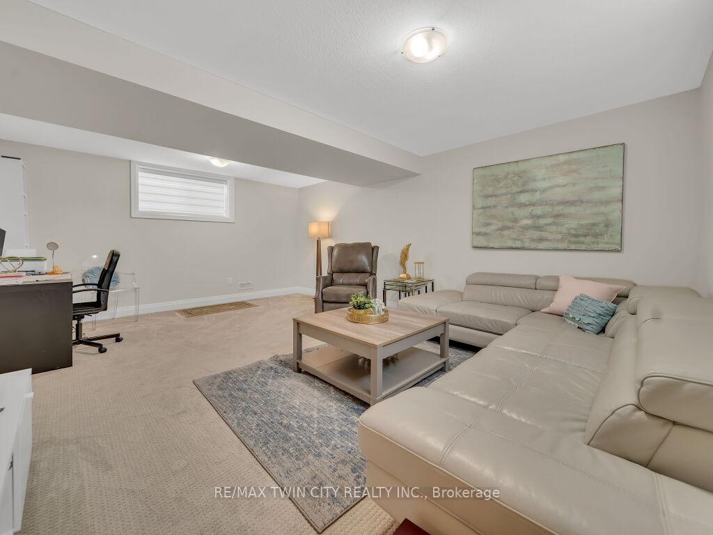 Photo 25 of 217 Sedgewood Street, Kitchener — HOMEH