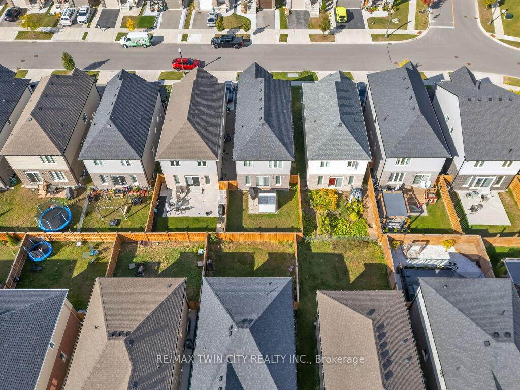Photo 31 of 217 Sedgewood Street, Kitchener — HOMEH