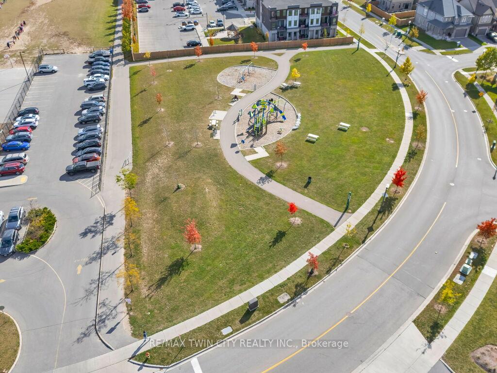 Photo 33 of 217 Sedgewood Street, Kitchener — HOMEH