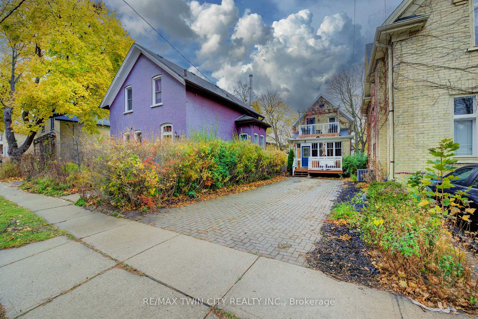 Photo 5 of 118 College Street, Kitchener — HOMEH
