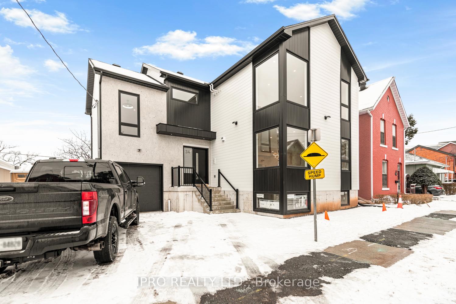 Photo 1 of Unit Main, 34 Crooks Street, Hamilton, Strathcona — HOMEH