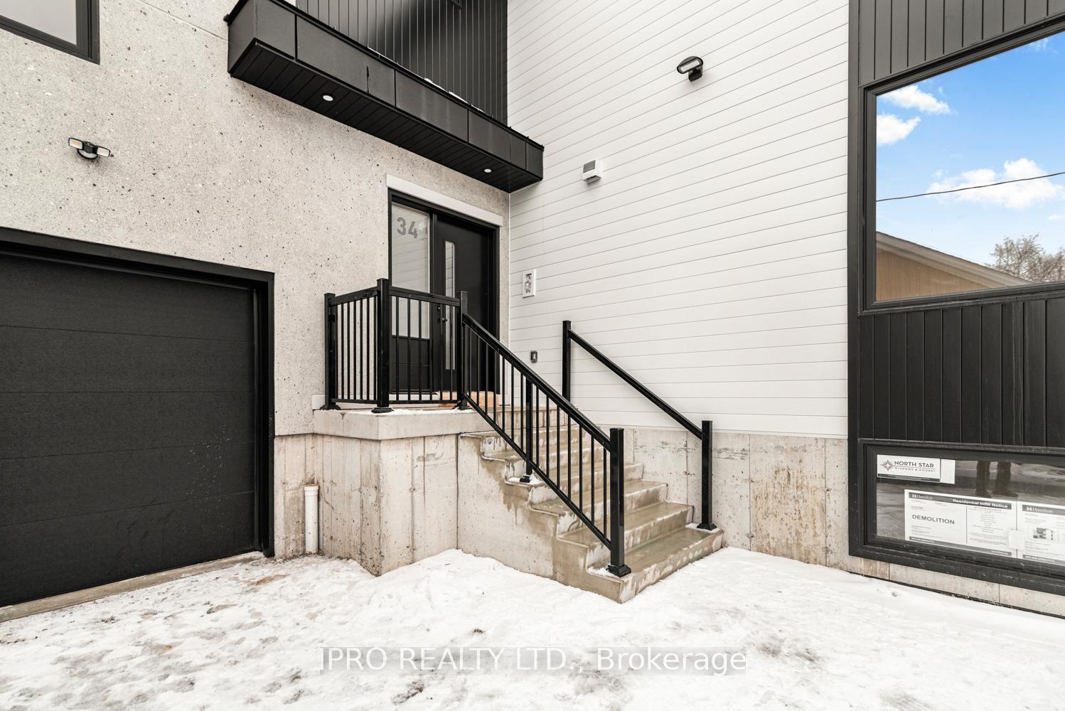 Photo 3 of Unit Main, 34 Crooks Street, Hamilton, Strathcona — HOMEH