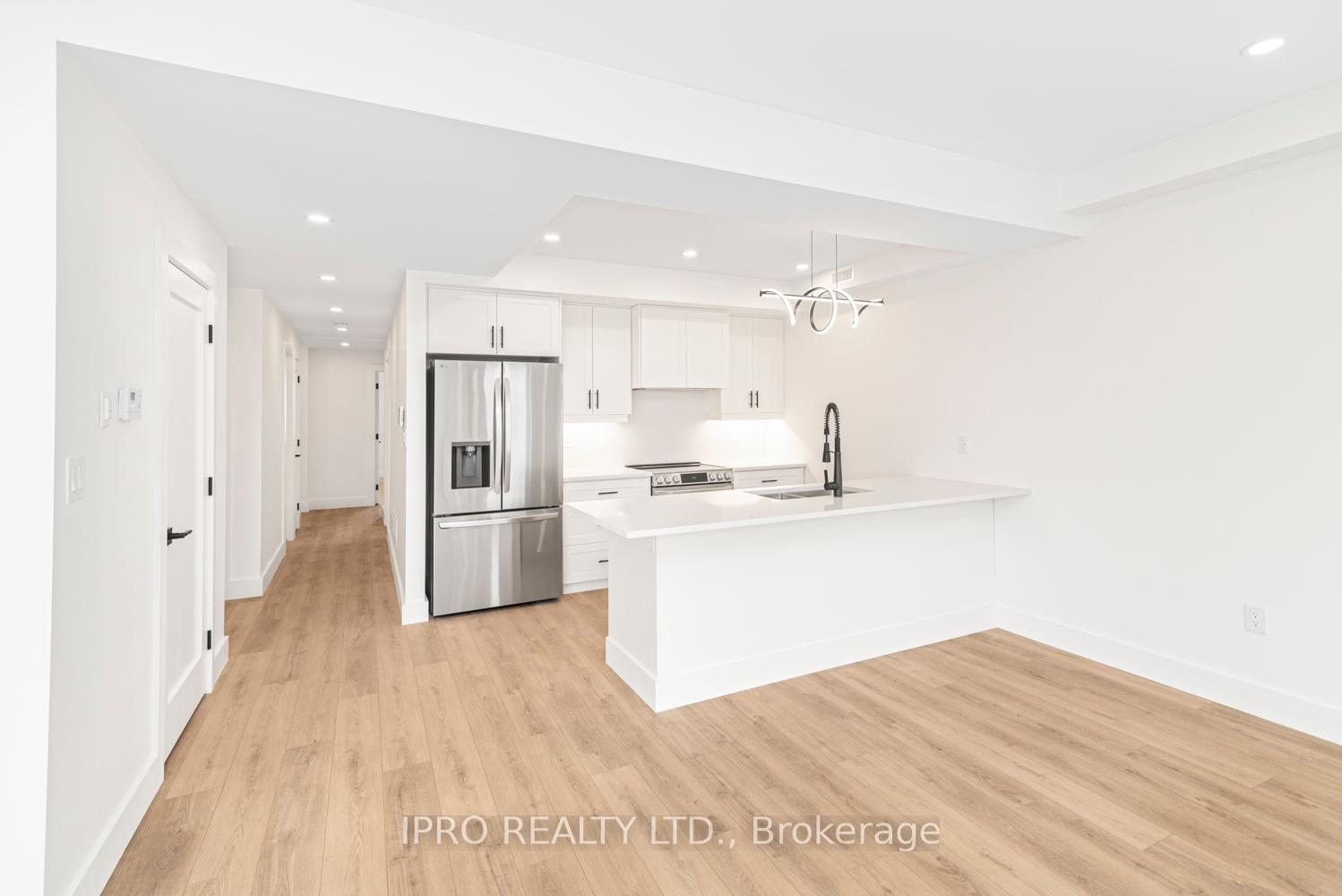 Photo 17 of Unit Main, 34 Crooks Street, Hamilton, Strathcona — HOMEH