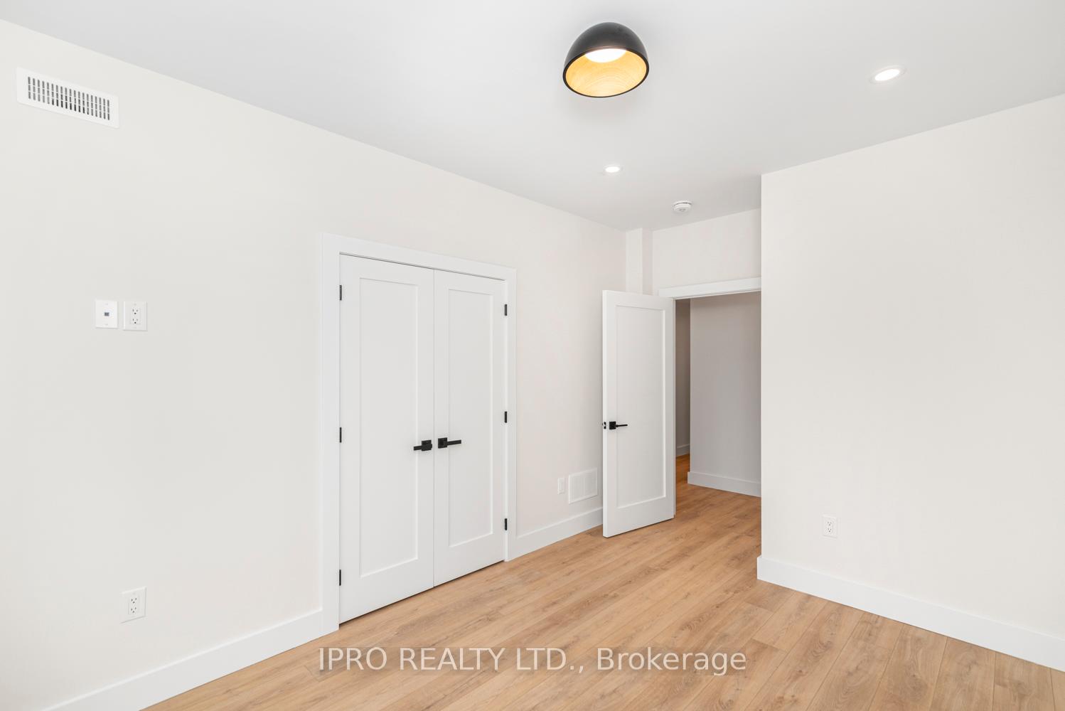 Photo 23 of Unit Main, 34 Crooks Street, Hamilton, Strathcona — HOMEH