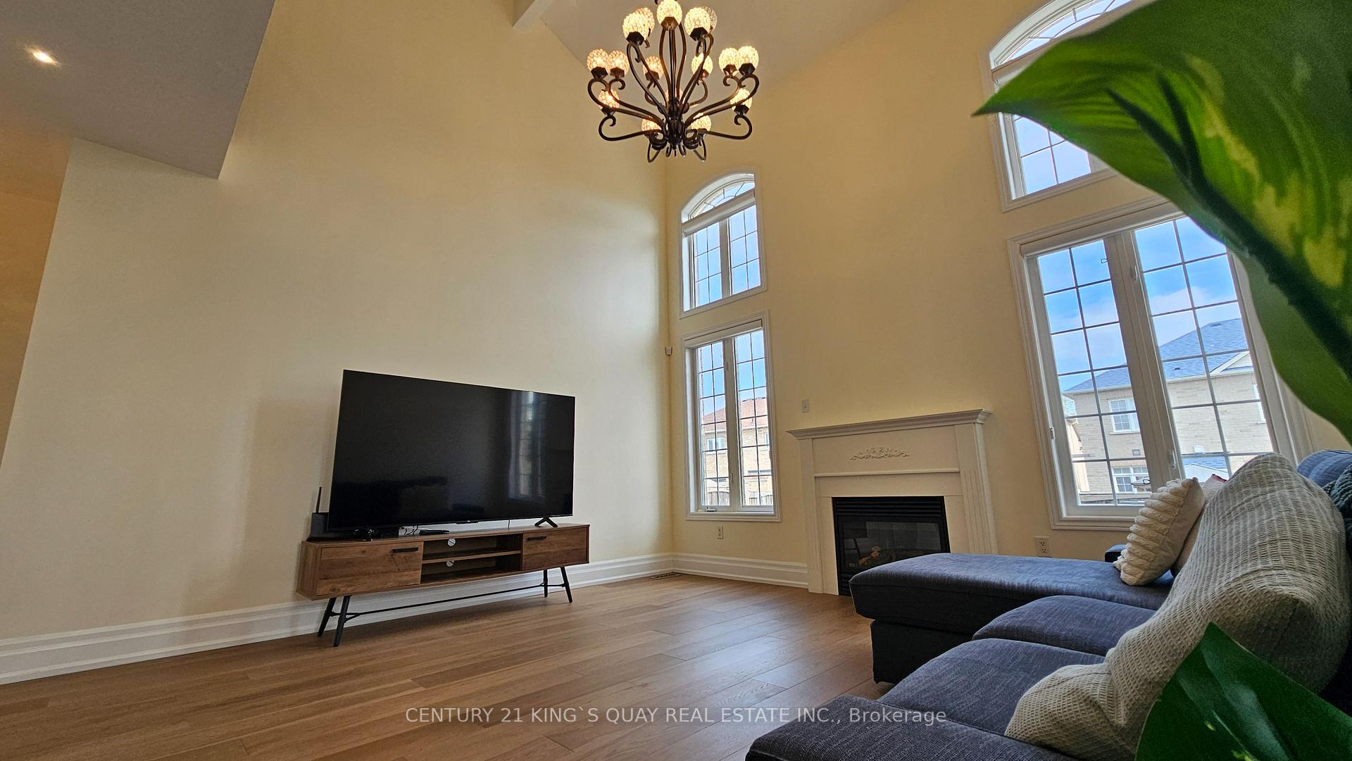 Photo 8 of 67 Appleview Road, Markham, Greensborough — HOMEH