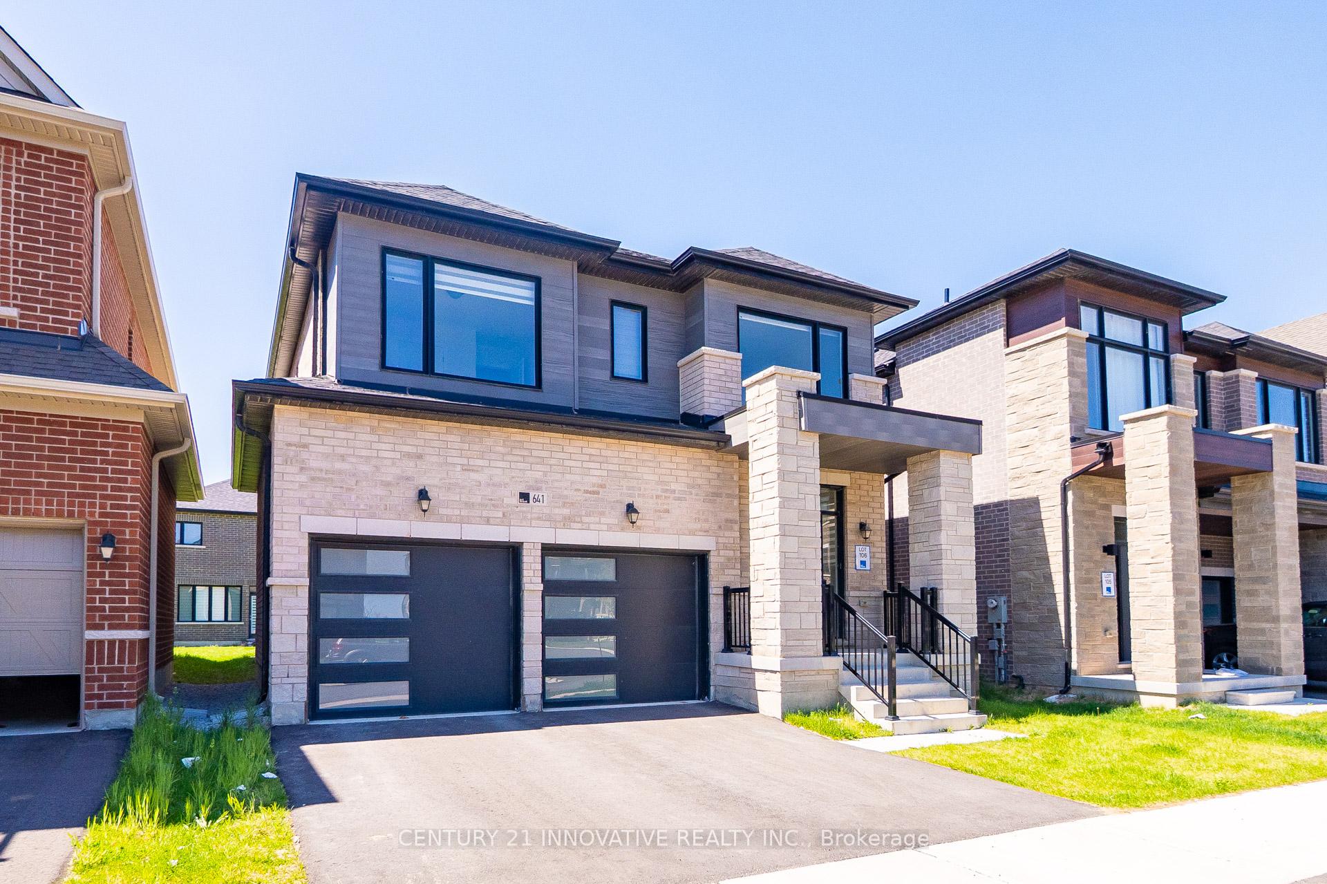 Photo 3 of 641 Etheridge Avenue E, Milton, Cobban — HOMEH