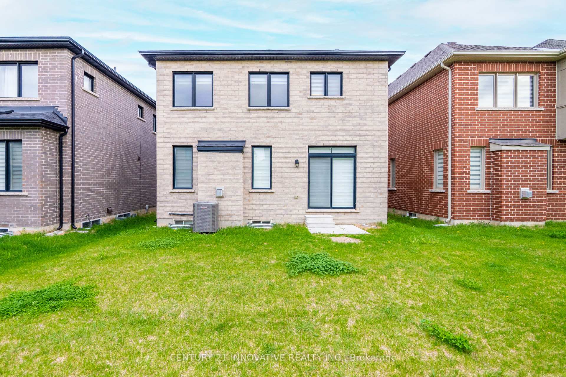 Photo 33 of 641 Etheridge Avenue E, Milton, Cobban — HOMEH