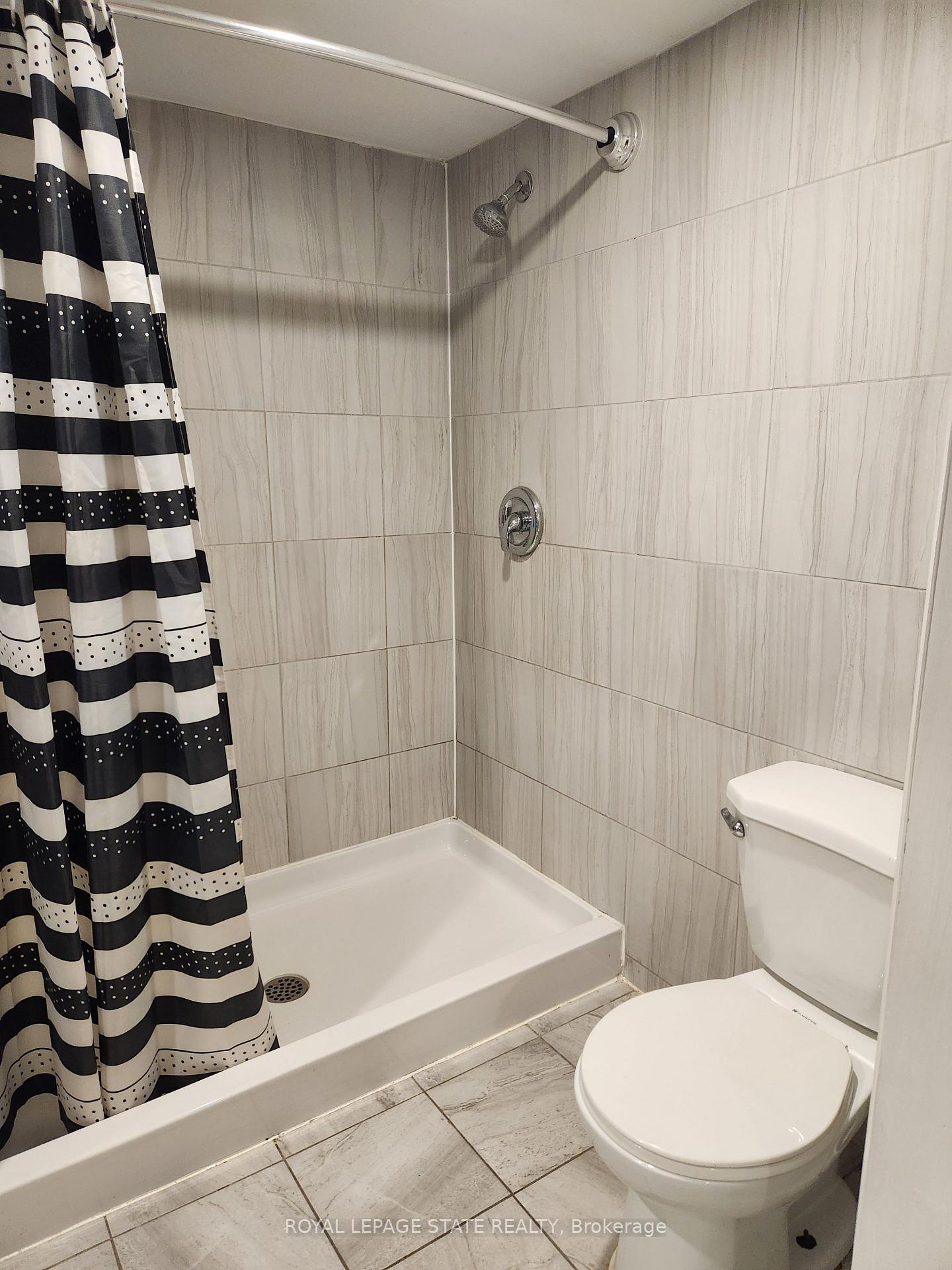 Photo 10 of Unit Lower, 233 Huxley Avenue S, Hamilton, Delta — HOMEH