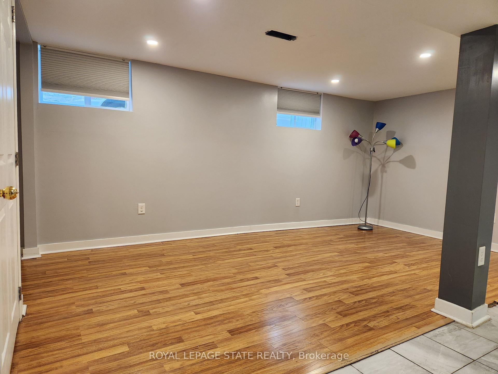Photo 13 of Unit Lower, 233 Huxley Avenue S, Hamilton, Delta — HOMEH