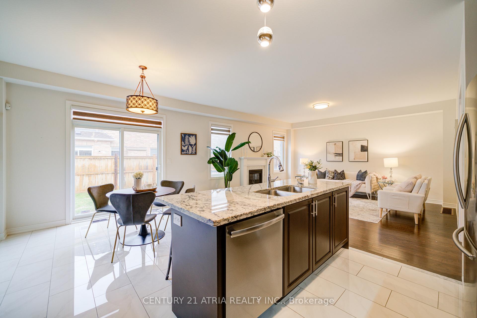 Photo 15 of 75 Collier Crescent, Markham, Wismer — HOMEH