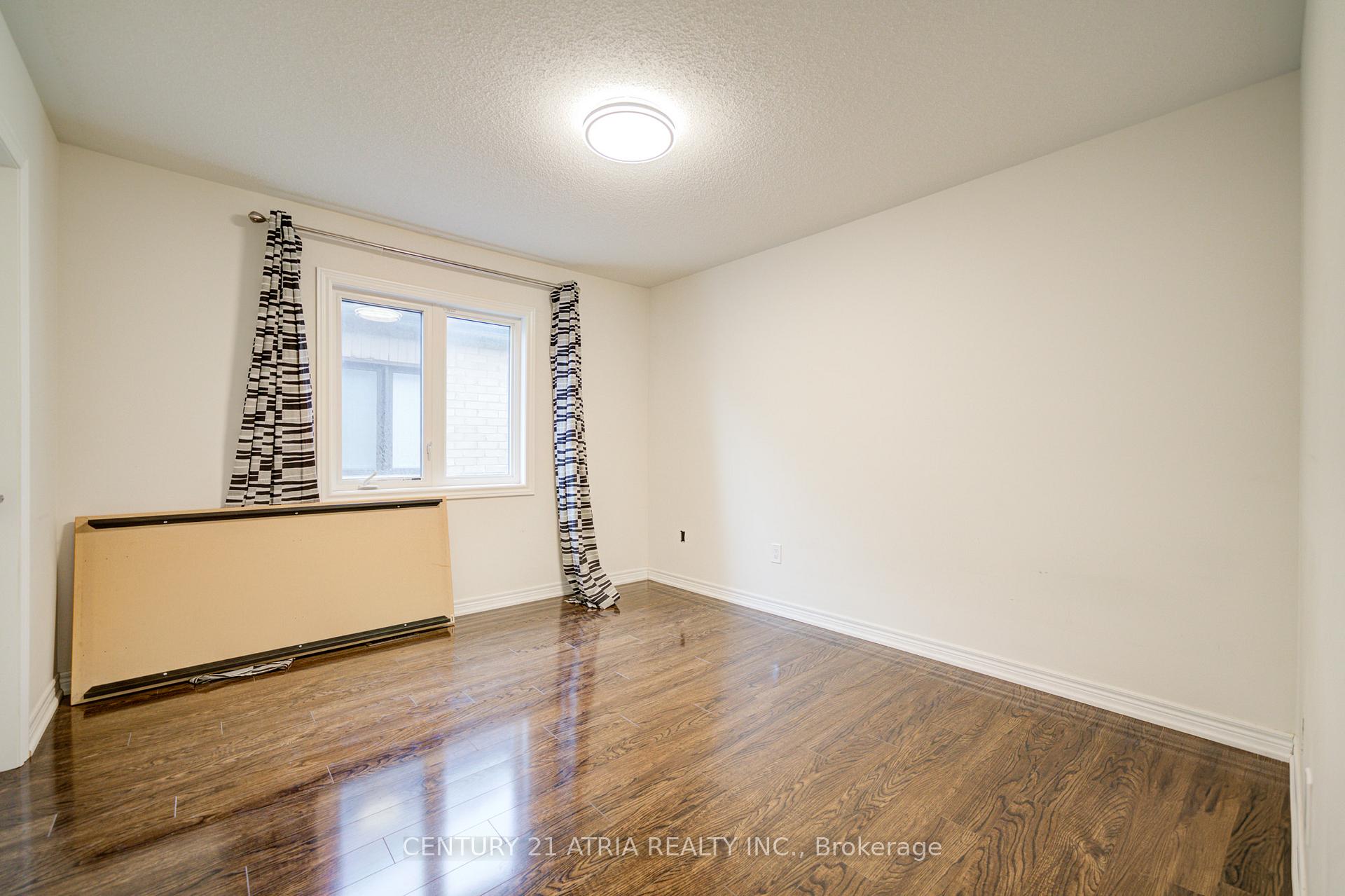 Photo 31 of 75 Collier Crescent, Markham, Wismer — HOMEH