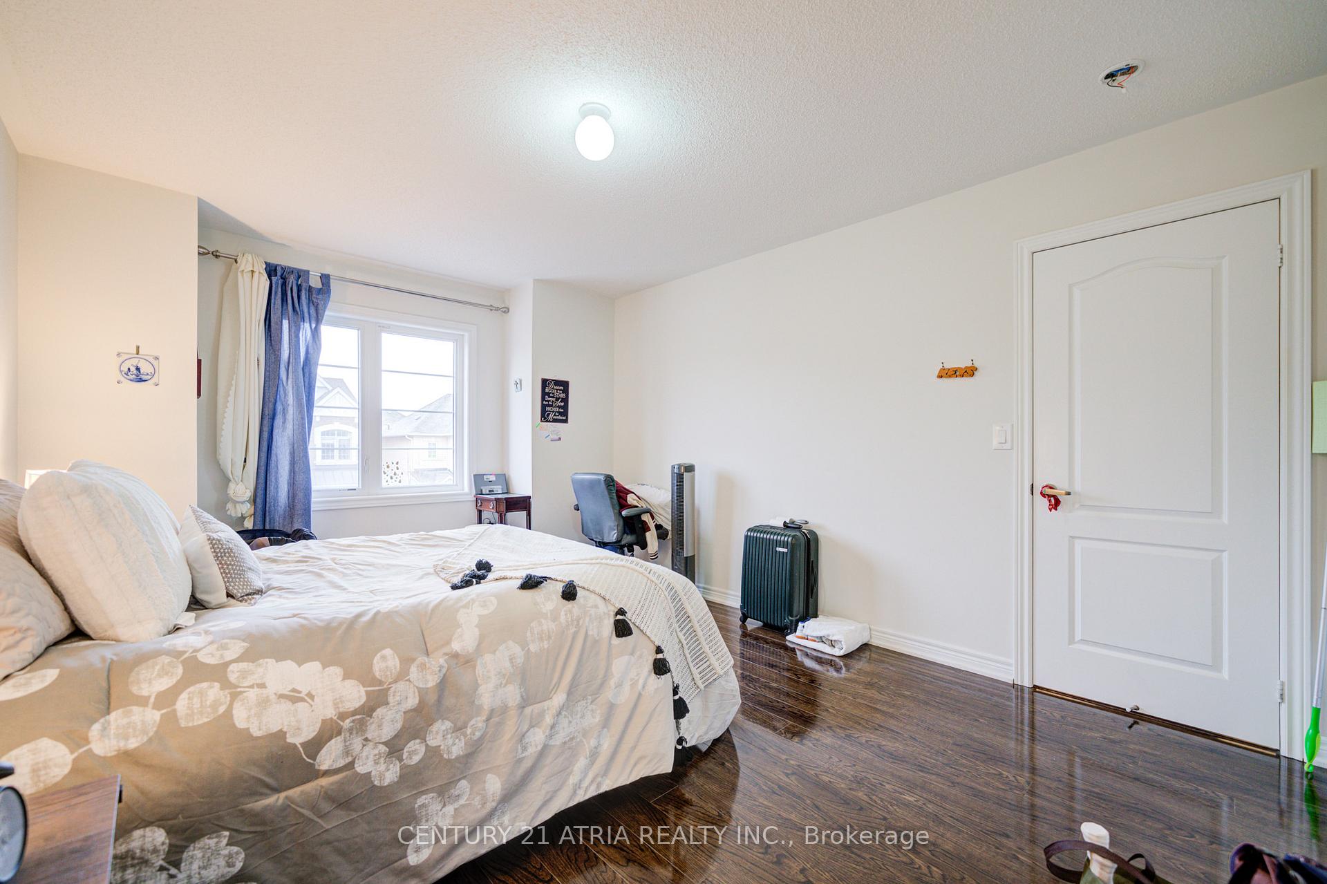 Photo 35 of 75 Collier Crescent, Markham, Wismer — HOMEH