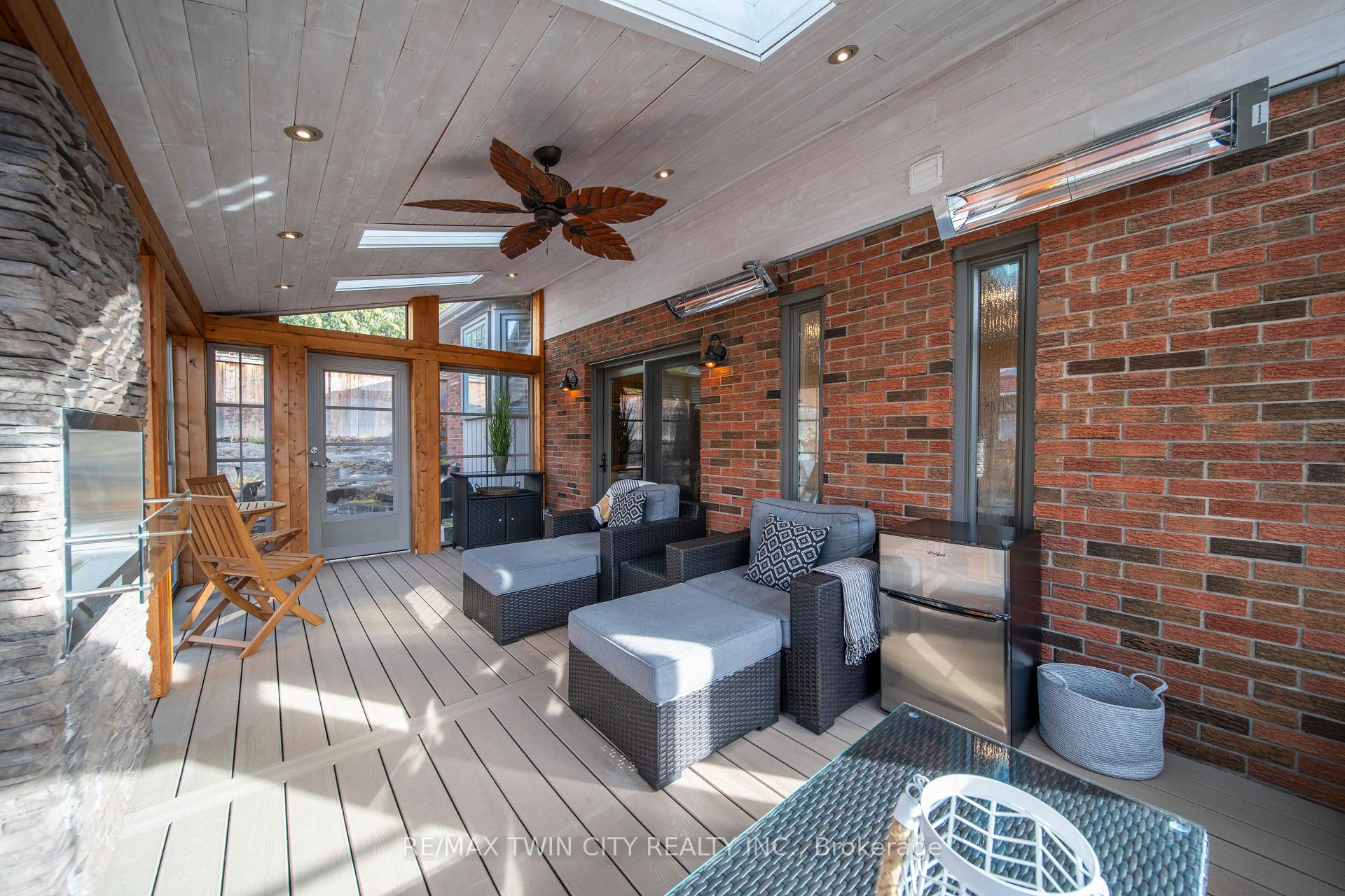 Photo 20 of 33 Woodview Crescent, Kitchener — HOMEH