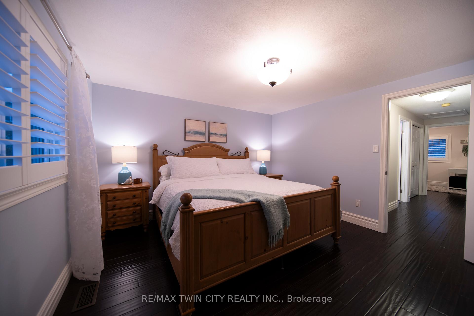 Photo 22 of 33 Woodview Crescent, Kitchener — HOMEH