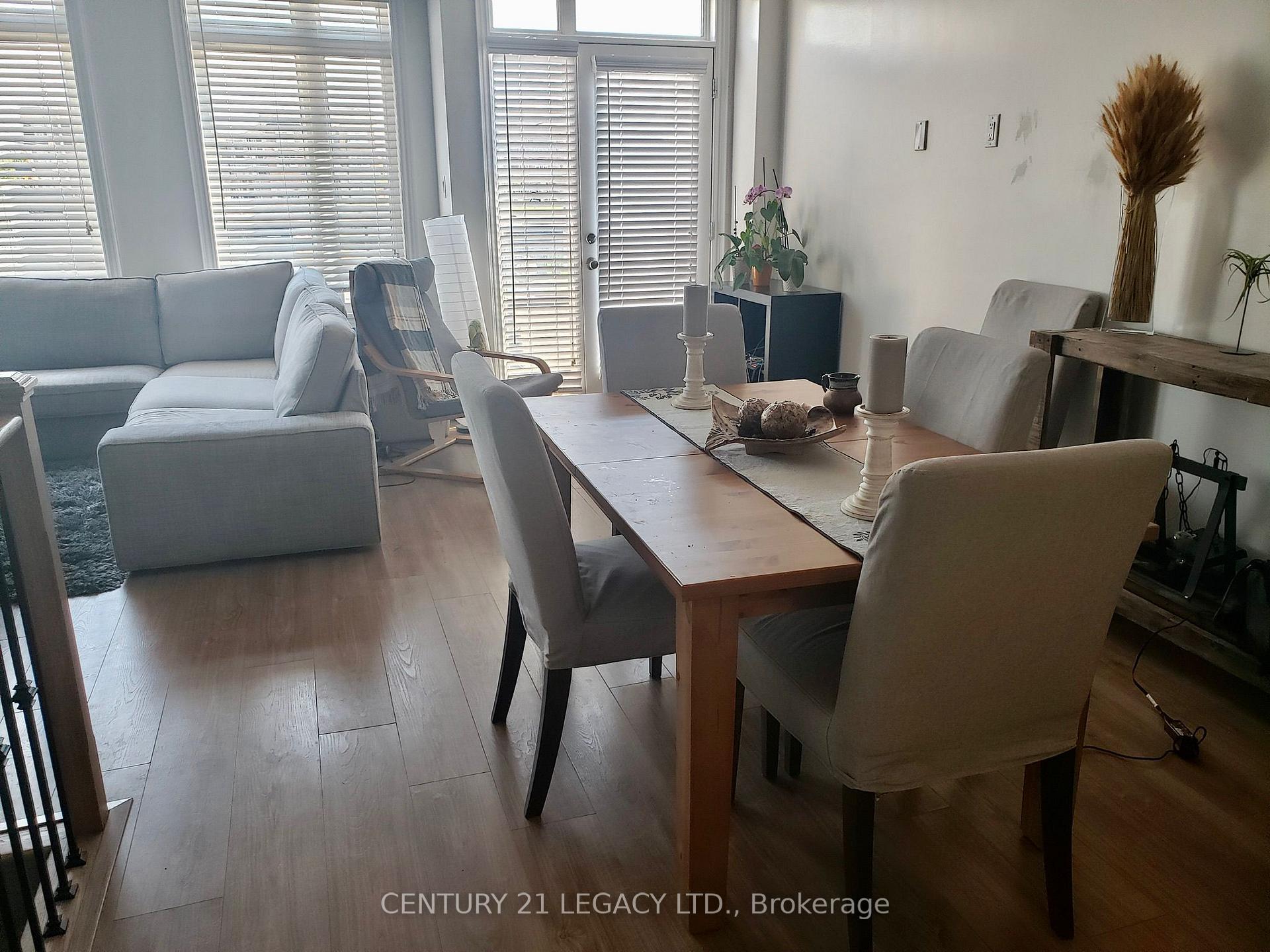 Photo 13 of 1441 Clarriage Court, Milton, Ford — HOMEH