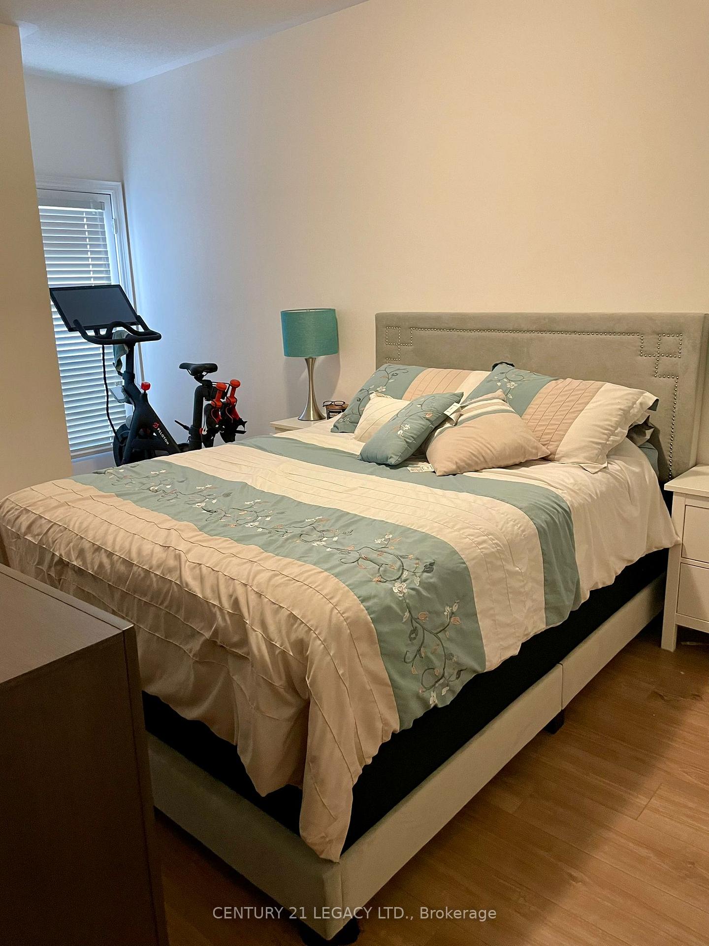 Photo 9 of 1441 Clarriage Court, Milton, Ford — HOMEH