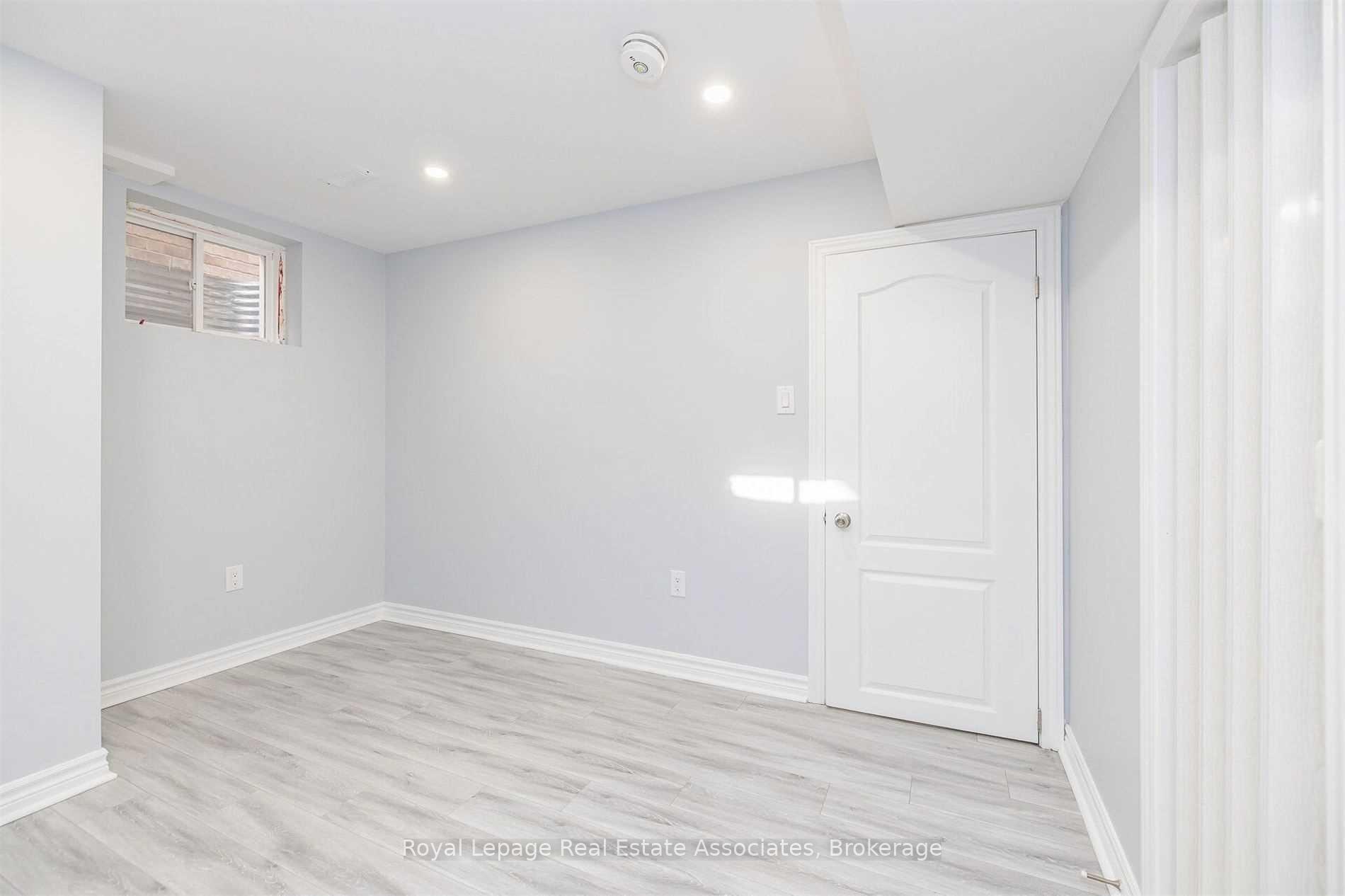 Photo 5 of Unit Bsmt, 685 Gervais Terrace, Milton, Coates — HOMEH