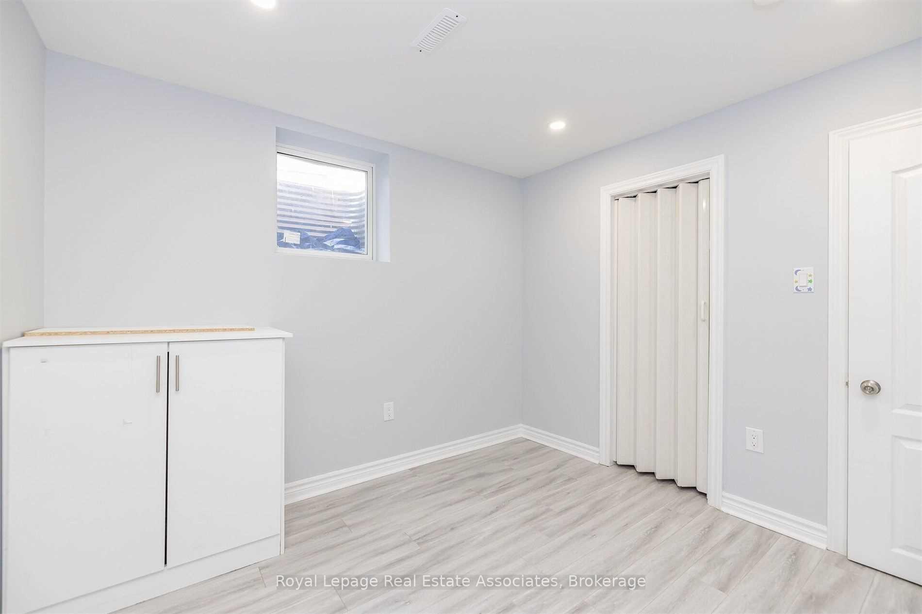 Photo 8 of Unit Bsmt, 685 Gervais Terrace, Milton, Coates — HOMEH